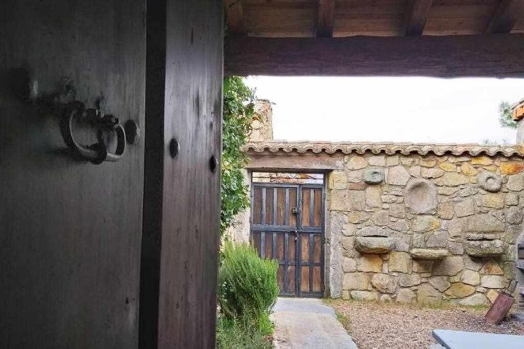 Casa Rural Lucia Es Una Casa Rural Amplia Con Pat Cabezas Bajas Exteriör bild